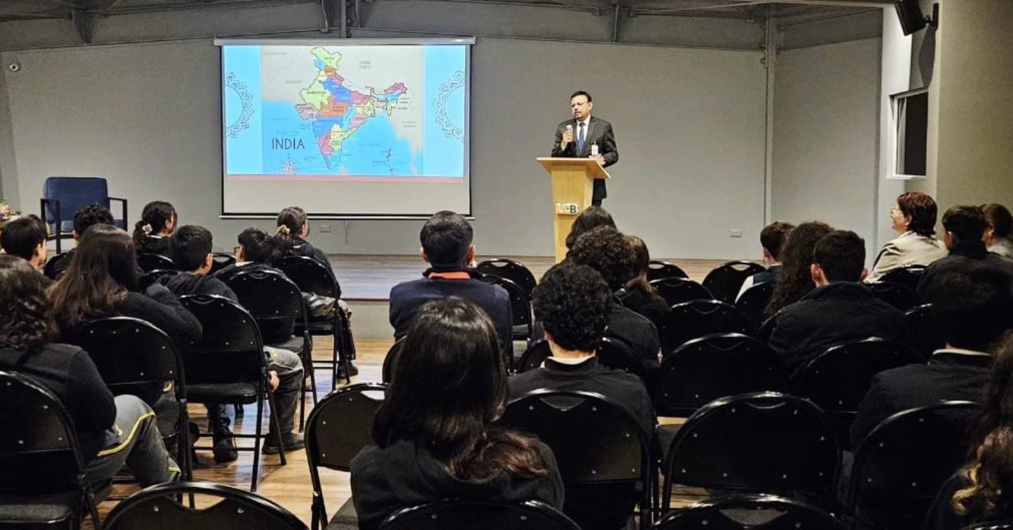 Embassy of India in Bogota held a vibrant cultural showcase at Liceo de Colombia Bilingüe, featuring photo exhibitions on “Sacred India” and “Gandhi”