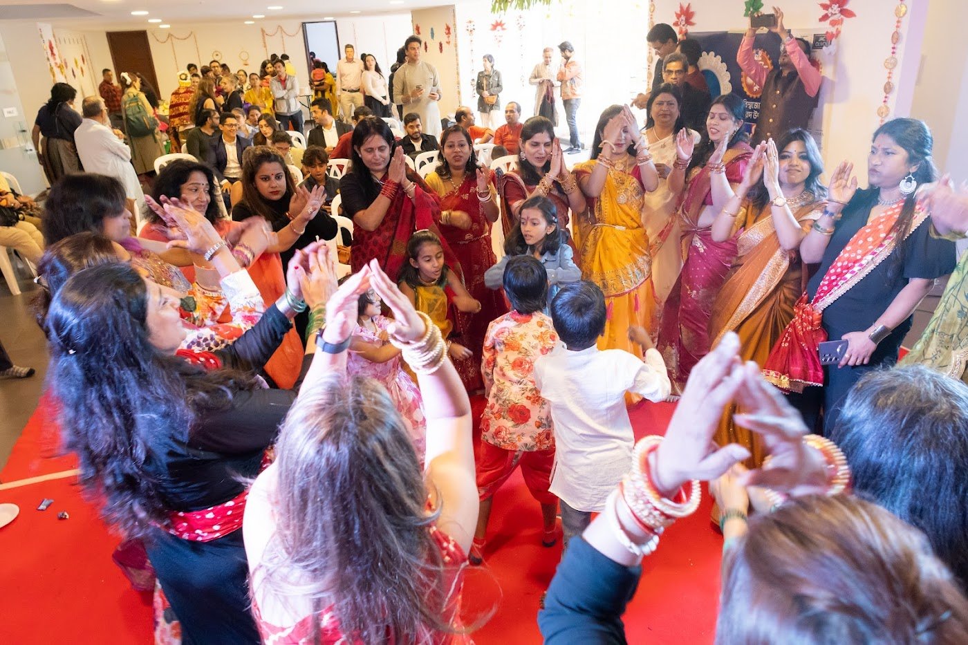 Embassy of India in Bogotá, in association with the Indian United Association of Colombia (IUAC), organised a vibrant cultural event showcasing the richness of Indian traditions and promoting Indian culture with the Indian diaspora.