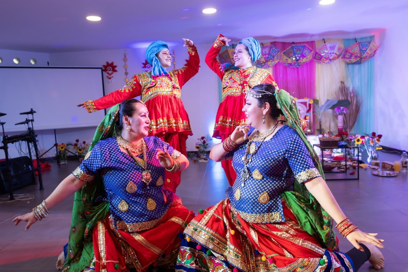 Embassy of India in Bogotá, in association with the Indian United Association of Colombia (IUAC), organised a vibrant cultural event showcasing the richness of Indian traditions and promoting Indian culture with the Indian diaspora.
