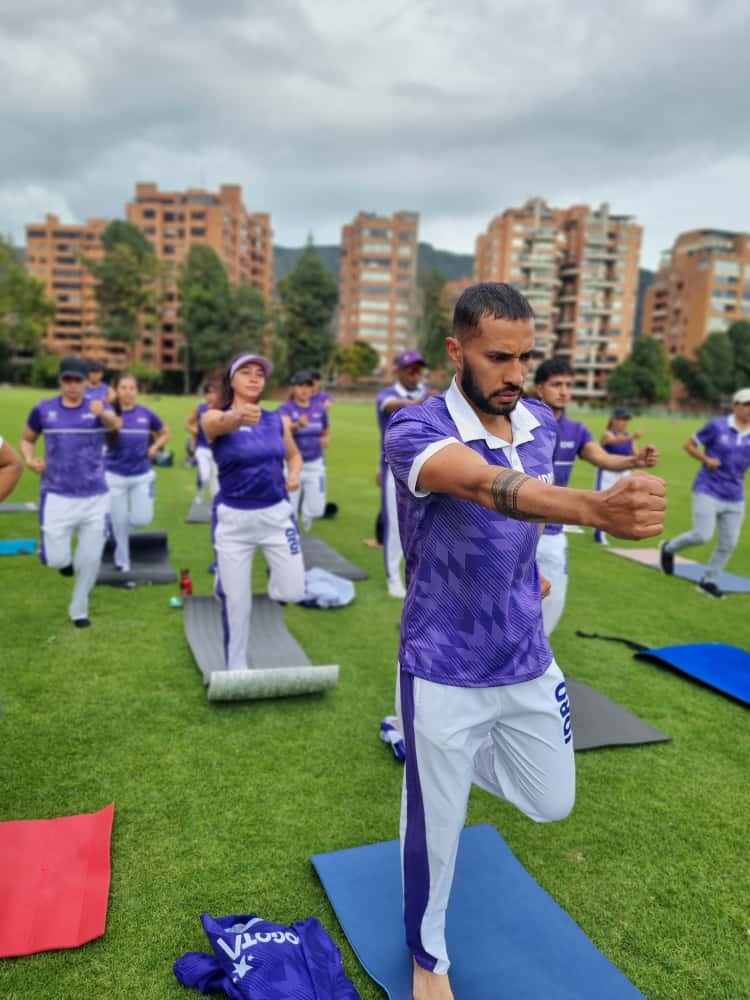 The Embassy of India in Bogota has launched a Yoga course for 58 physical activity teachers from the District Institute of Recreation & Sports (IDRD).