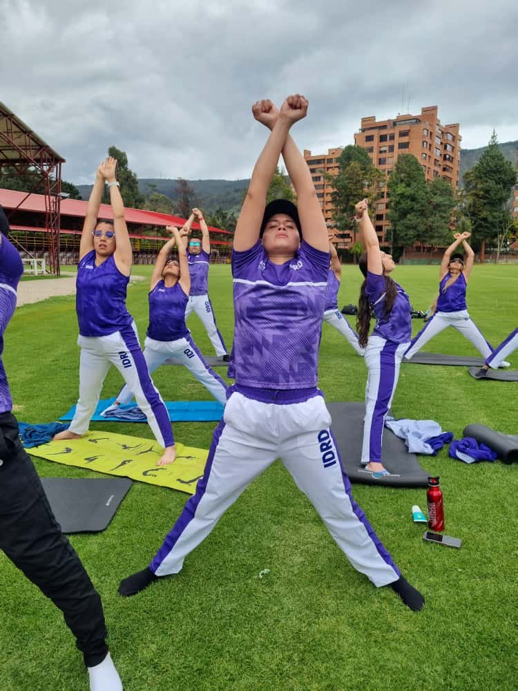The Embassy of India in Bogota has launched a Yoga course for 58 physical activity teachers from the District Institute of Recreation & Sports (IDRD).